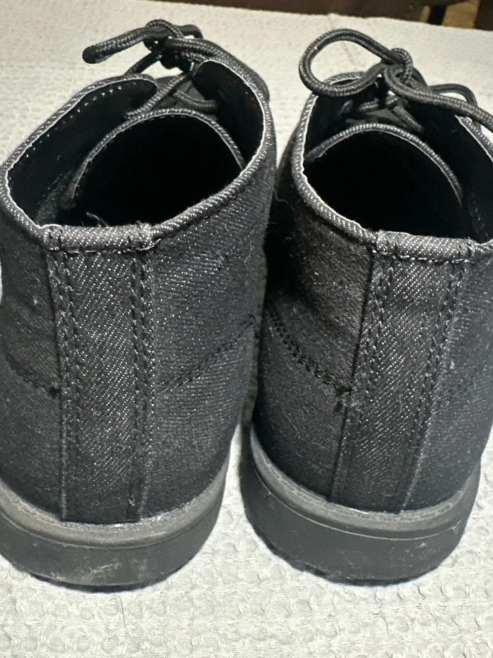 Levi's Men's Black Canvas Chukka Boots with Red Insole Accent